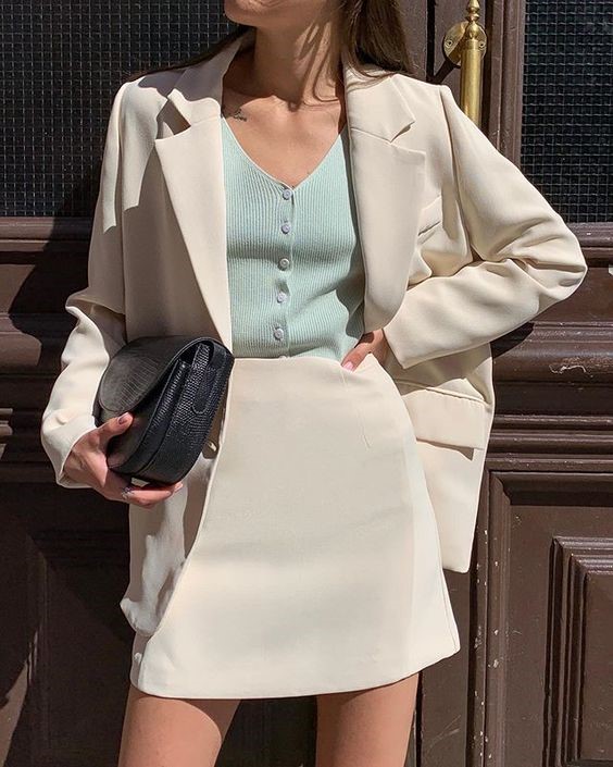 Chic Crème Skirt Suit