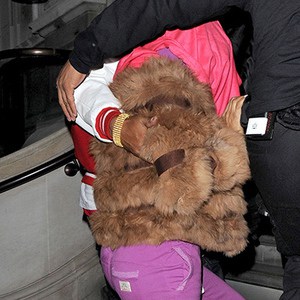 Nicki Minaj London Attacked by Paparazzi