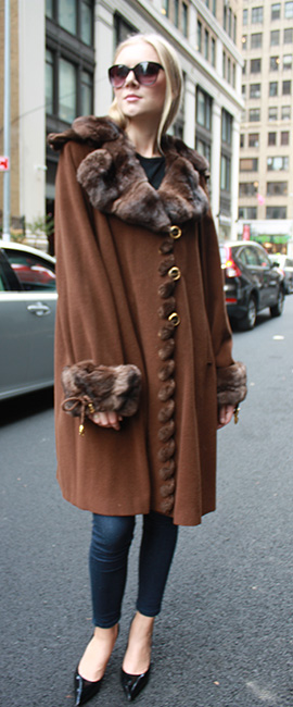 Zuki Cashmere Coat with Chinchilla Fur Collar and Cuffs