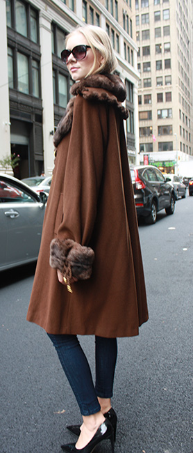 Zuki Cashmere Coat with Chinchilla Fur Collar and Cuffs