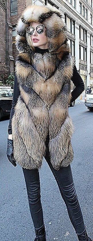 Cross Fox Vest Hood