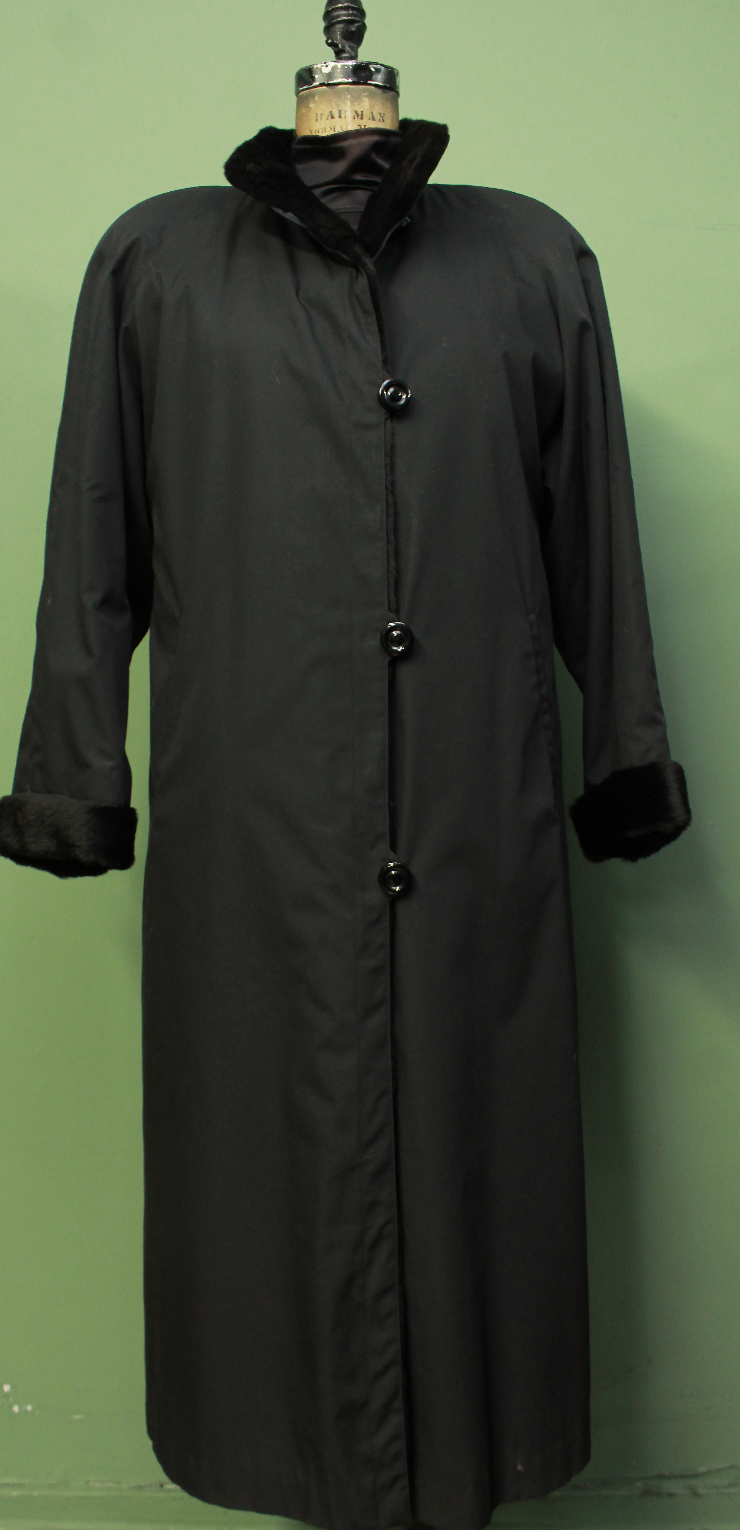 Black Cloth Coat Black Mink Fur Collar Cuffs Mink Lined Size 8-10 39700 ...