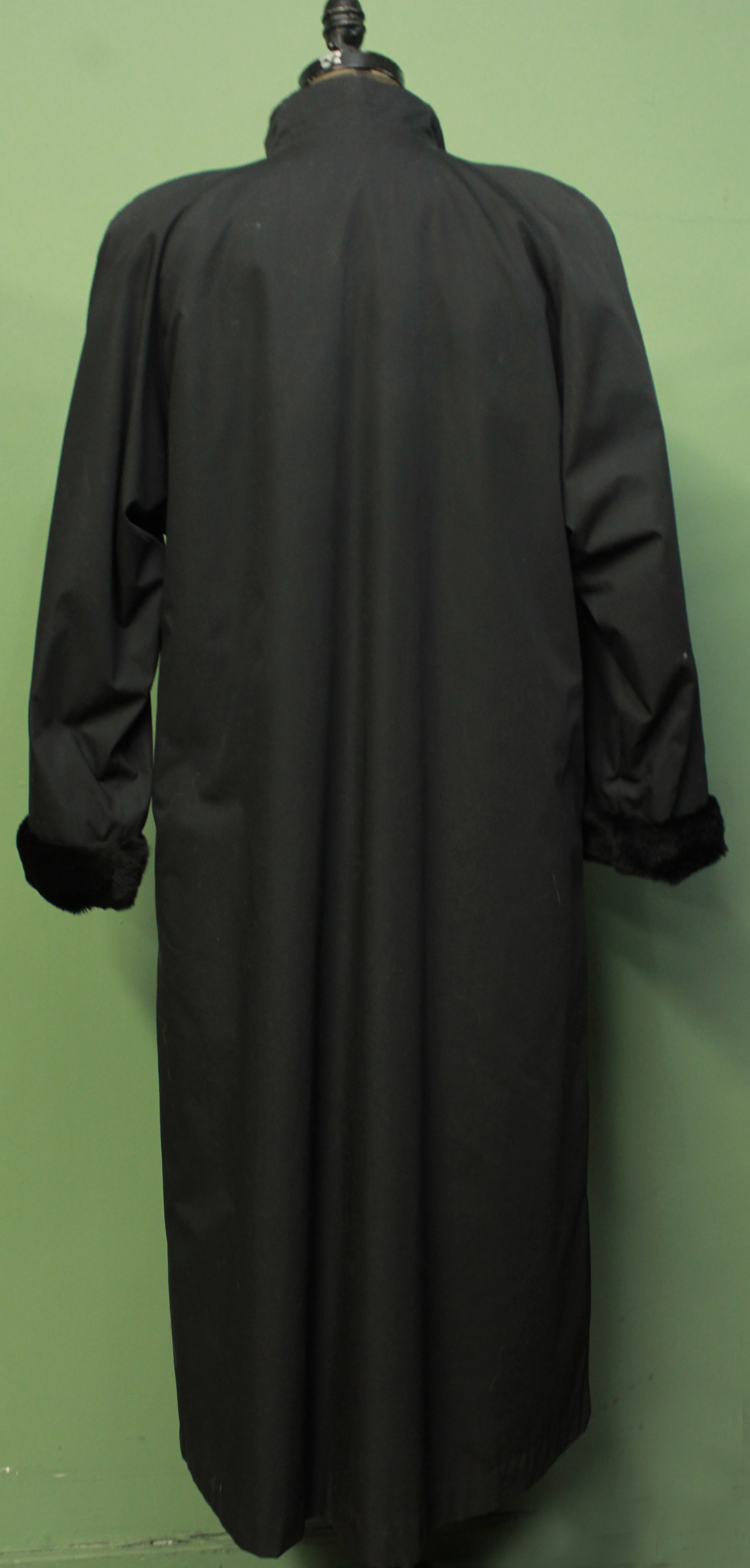 Black Cloth Coat Black Mink Fur Collar Cuffs Mink Lined Size 8-10 39700 ...