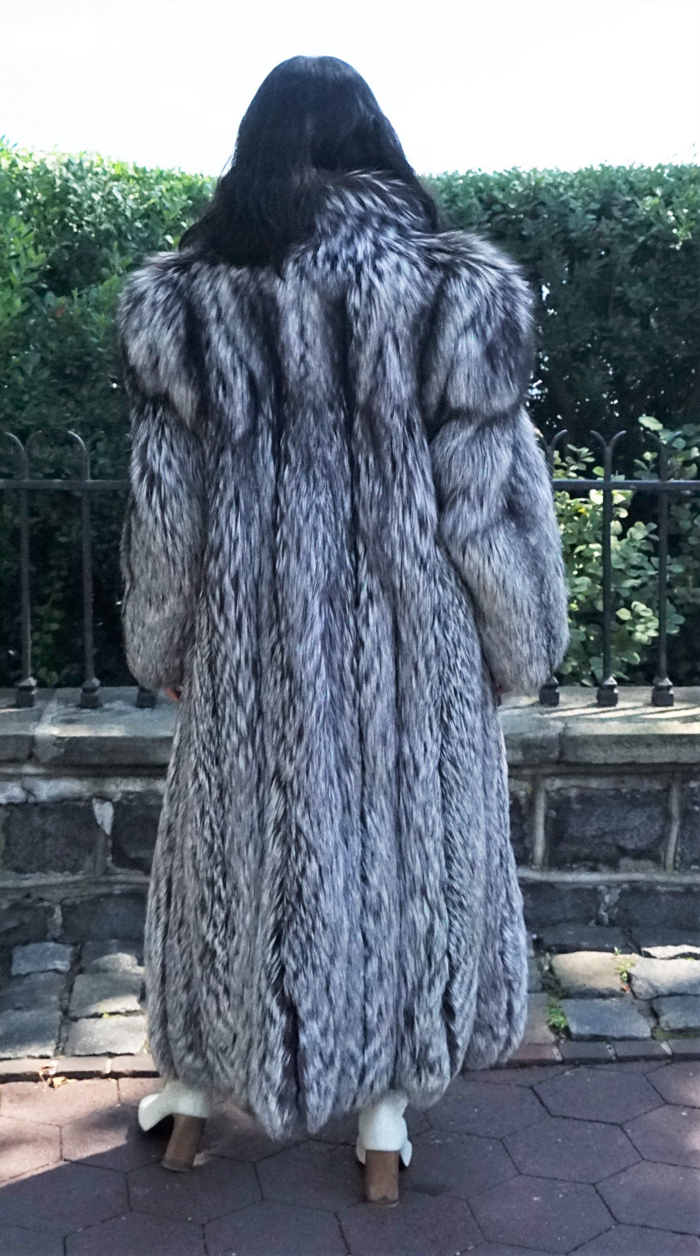 Men's Fur Coat Full Length Golden Isle 8765 – MARC KAUFMAN FURS