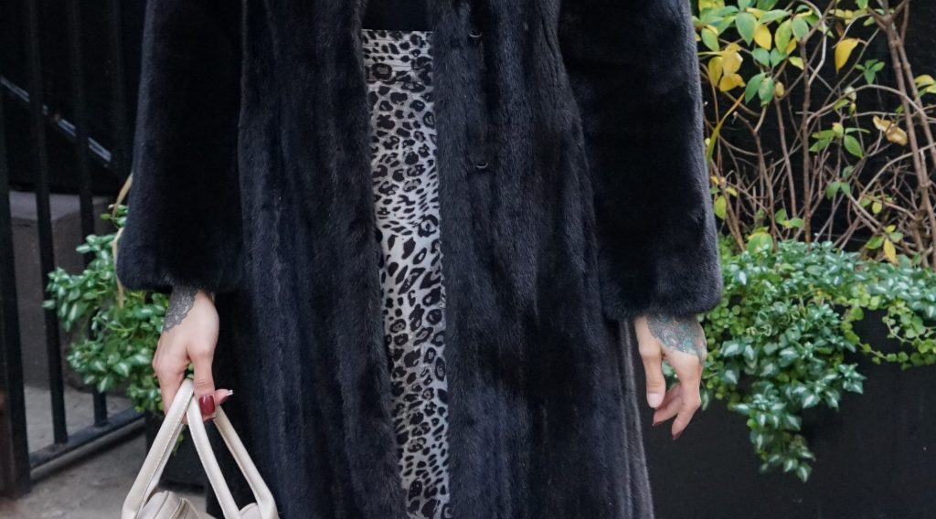 Full Length Classic Blackglama Mink Coat 4837 – MARC KAUFMAN FURS
